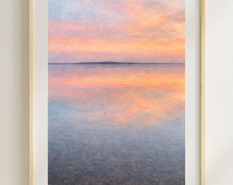 Akvarell solnedgång sjö väggkonst utskrivbar – Ljust minimalistiskt landskap, mjuk naturdekor, skandinavisk väggkonst, lugn neutral poster