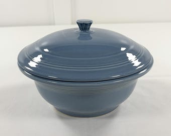 Vintage Fiestaware Periwinkle Blue 2 Quart Round Covered Casserole Dish Fiesta