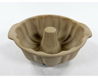 Vintage Pampered Chef Family Heritage Stoneware 10" Fluted Bundt Cake Pan 1440