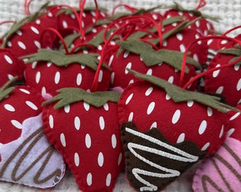 Valentine felt ornaments/ strawberry decor/ home decor