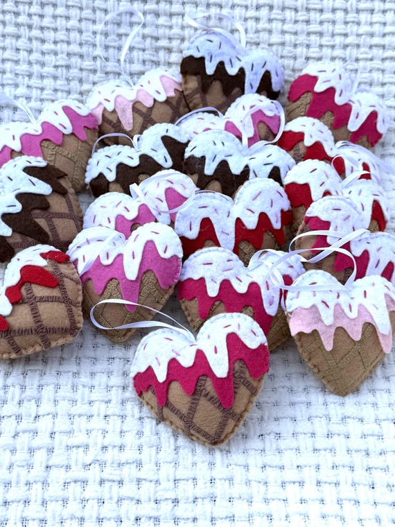 Valentine felt ornaments/ waffle hearts decor/ tree decor