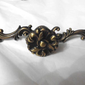 Set of 8 stunning 1967 Drawer Pulls and Back Plates Made in Canada
