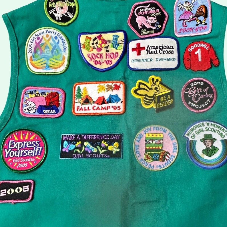 Girl Scouts USA Junior Vest Size M Green 2005 Lake To River Patches image 6