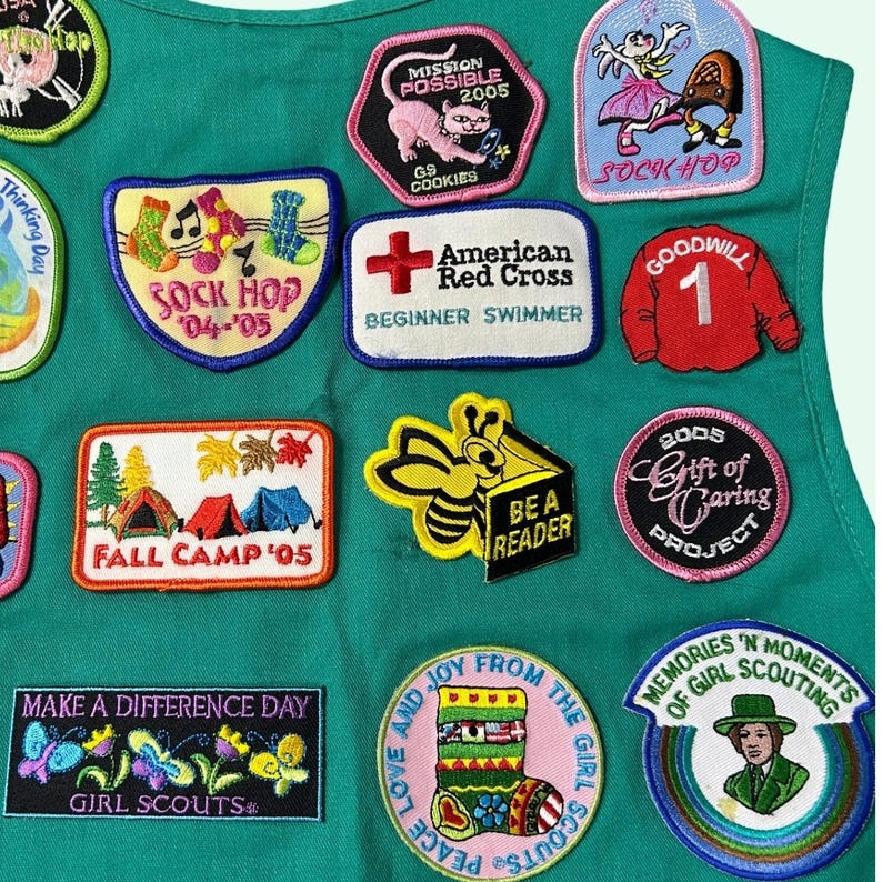Girl Scouts USA Junior Vest Size M Green 2005 Lake To River Patches image 7