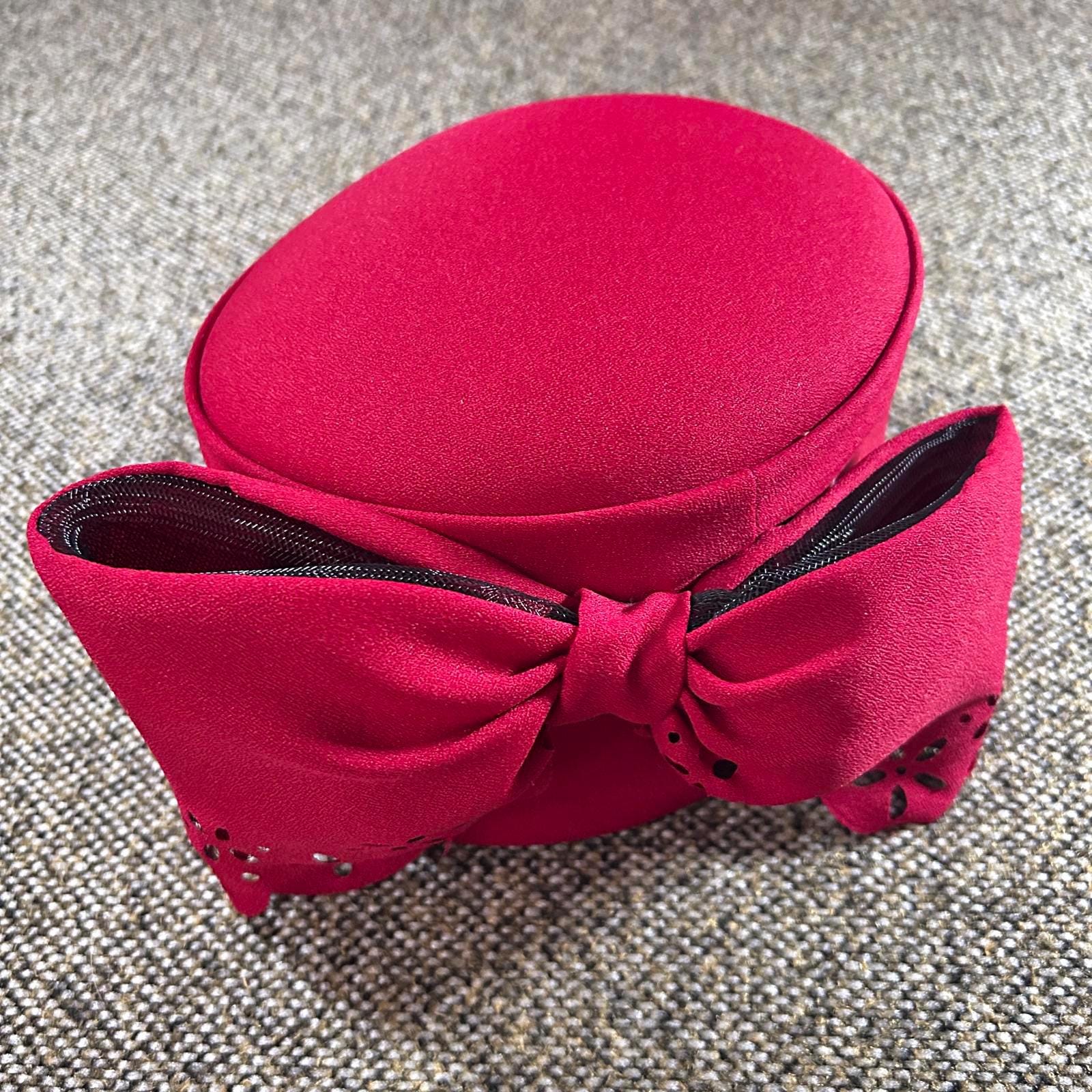 Vintage 1940s - 1950s Black Velvet Satin Bow Church Wedding Pillbox Hat Jackie-O Jackie Pillbox Black - Etsy main image 2