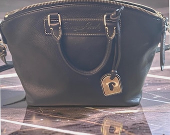 Dooney f& Bourke Black Pebble Grain Zip Zip Satchel DE668 BB