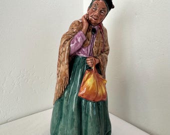 Vintage Royal Doulton Figurine ~ “The Grandma” ~ HN 2052