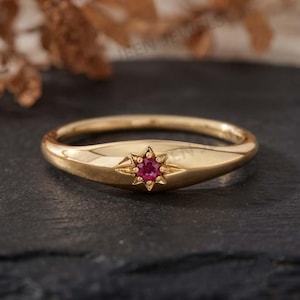 Ruby Starburst-zegelring, 14K gouden hemelse beloftering, minimalistische vintage stapelbare band, sierlijke geboortesteen juli, cadeau voor haar