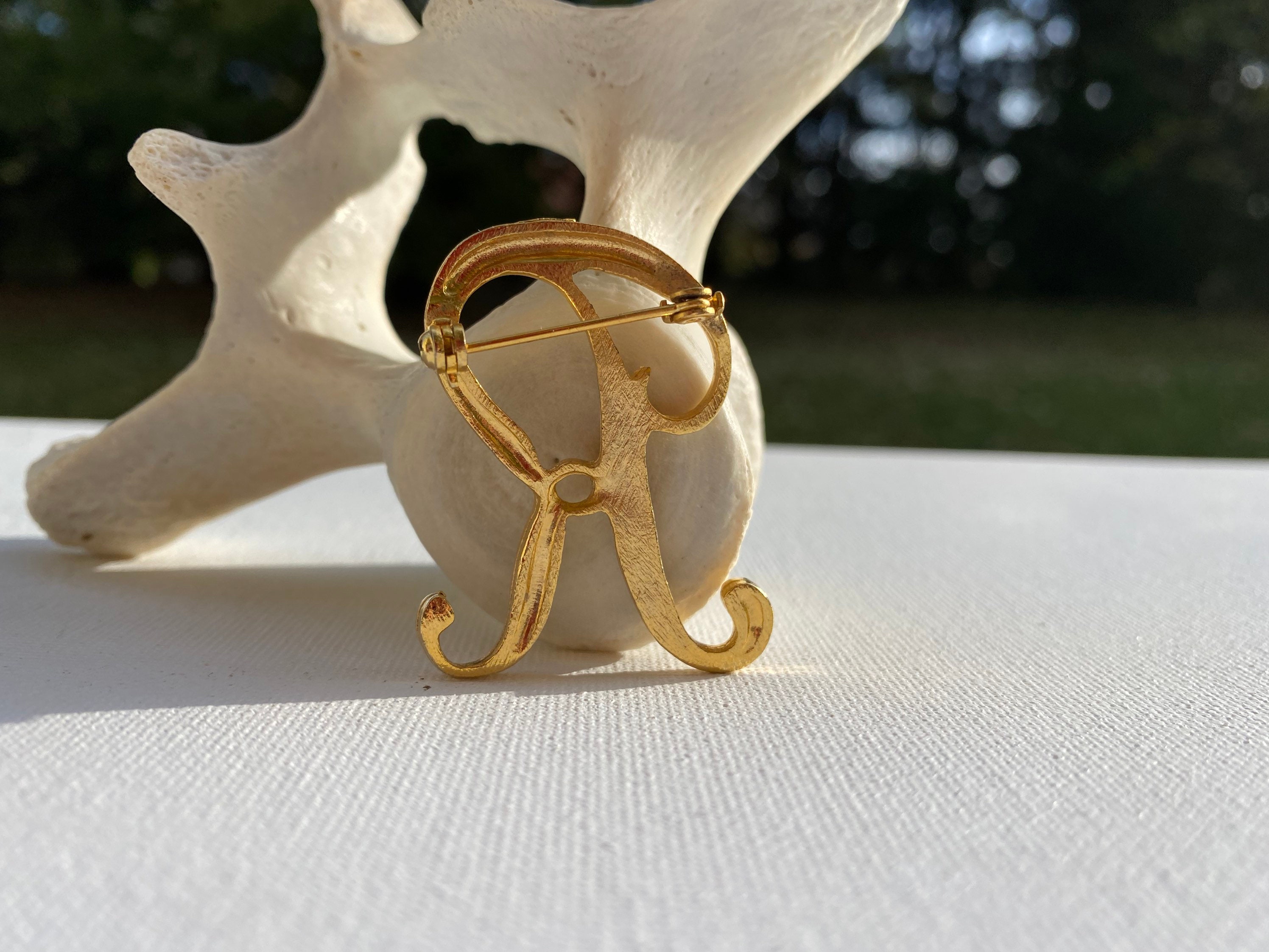 Beautiful Gold Tone Script Letter R Pin - Etsy