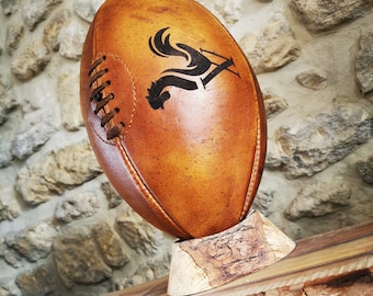 Ballon de rugby du XV de France en cuir couleur Miel - tannage végétal - personnalisation incluse