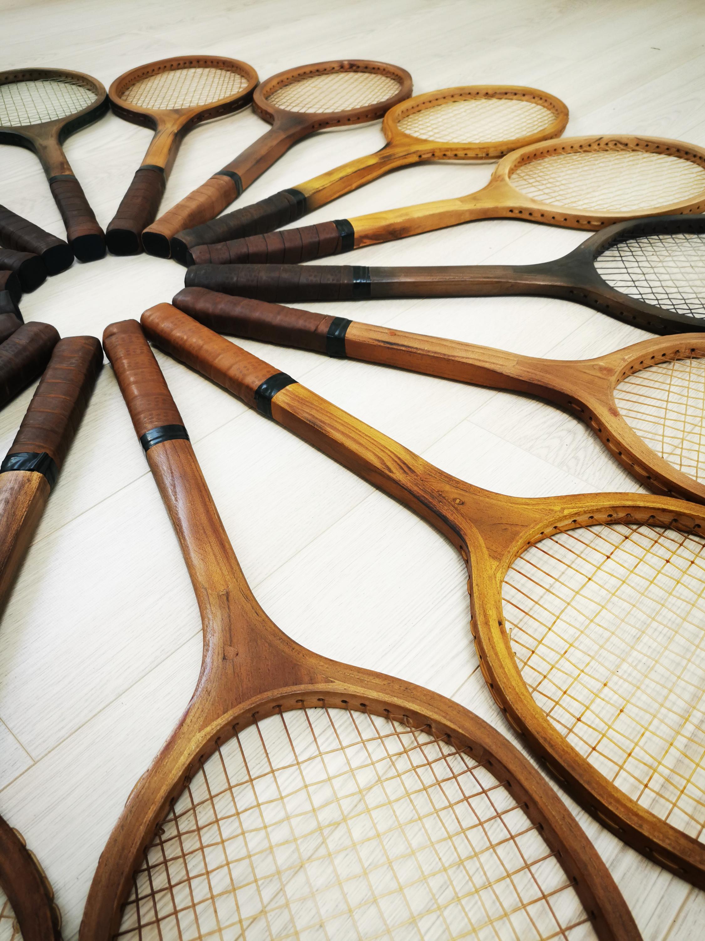 raquette de tennis vers 1920 XXème siècle collection collector