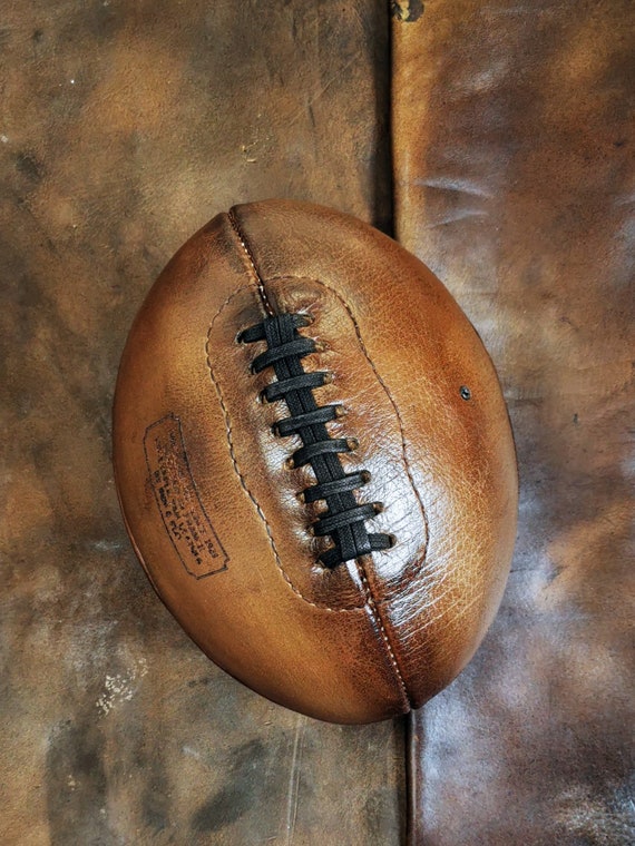 Ballon de Rugby Cuir, Vintage (1920)