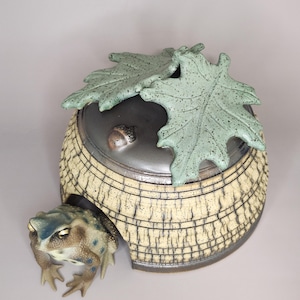 Handmade Ceramic Toad House – Stoneware Garden Toad Shelter – Oak Leaf Roof