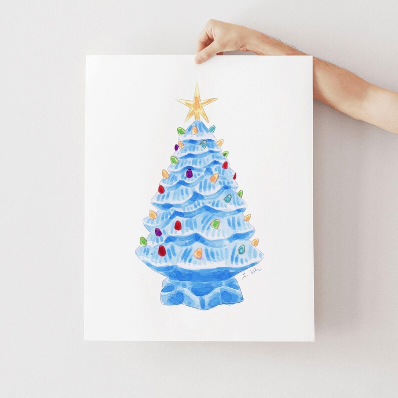 Lámina artística Árbol de Navidad de cerámica vintage azul - Navidad vintage, Navidad kitsch, arte preppy, arte de mediados de siglo, arte nostálgico, acuarela imagen 2