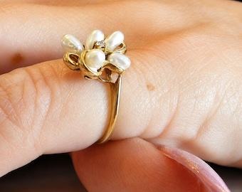 Vintage Love Story 10K Gold Pearl Diamond Ring Size 3 Pinky Ring