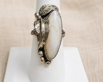 VIntage Sterling Silver Mother of Pearl Ring NB Begay Size 8.5