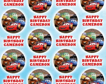 DISNEY'S CARS Gepersonaliseerde verjaardagscadeaupapier - Disney gepersonaliseerde verjaardagscadeauverpakking - Lightning McQueen - Mater - Doc Hudson-Guido