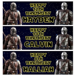 以下が含まれることがあります： マンダロリアンのキャラクターが登場する3つの誕生日バナー。各バナーには異なる名前と年齢が表示されています。ヘイデンの12歳、カルビンの10歳、ハリヤの8歳の誕生日。背景は星空です。