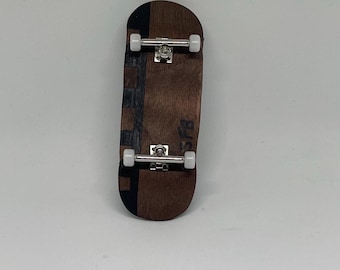 Budget Pro Fingerbaord 35mm Street Style Natural Wood Pattern Free Extra Foam Tape