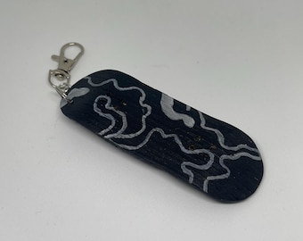 Splinters Black And White Wiggles Fingerboard Keyring Clip