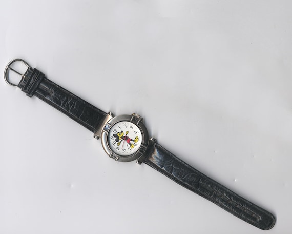 Vintage Mickey Mouse Watch – Japanese Movement Parts or Fix C1970s