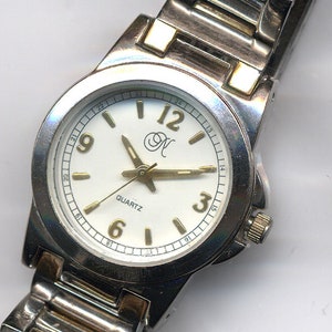 Ladies Silver-Tone Stainless Steel Dress Watch c1980s