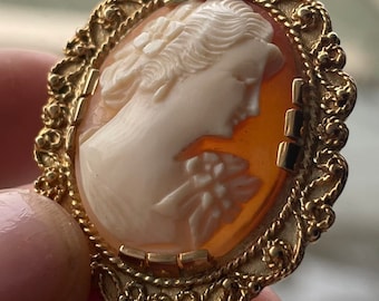 Antique 14K Cameo Brooch/Pendant...14K Gold Carved Shell Cameo Pin Brooch....14K Gold Cameo Jewelry