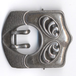 Antique Art Nouveau Metal Belt Buckle