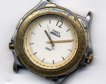 Gents Vintage Timex Rotating Compass Bezel Quartz Watch c1970s