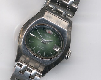 Damen Vintage Green Dial 21 Jewels Orient Automatic c1970s
