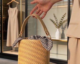 Handgemachte Stroheimertasche für Frauen, 2026 Sommer einzigartige Handtasche, Crossbody gewebte Tasche