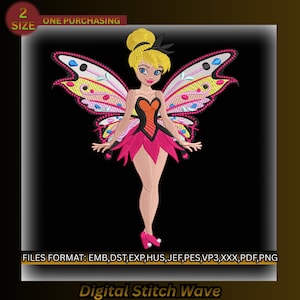 Op de afbeelding: Een digitaal borduurontwerp van een fee met blond haar, blauwe ogen en kleurrijke vleugels. Ze draagt een roze en oranje jurk en roze schoenen. Het ontwerp bevat de tekst "Digital Stitch Wave" en informatie over het bestandsformaat.