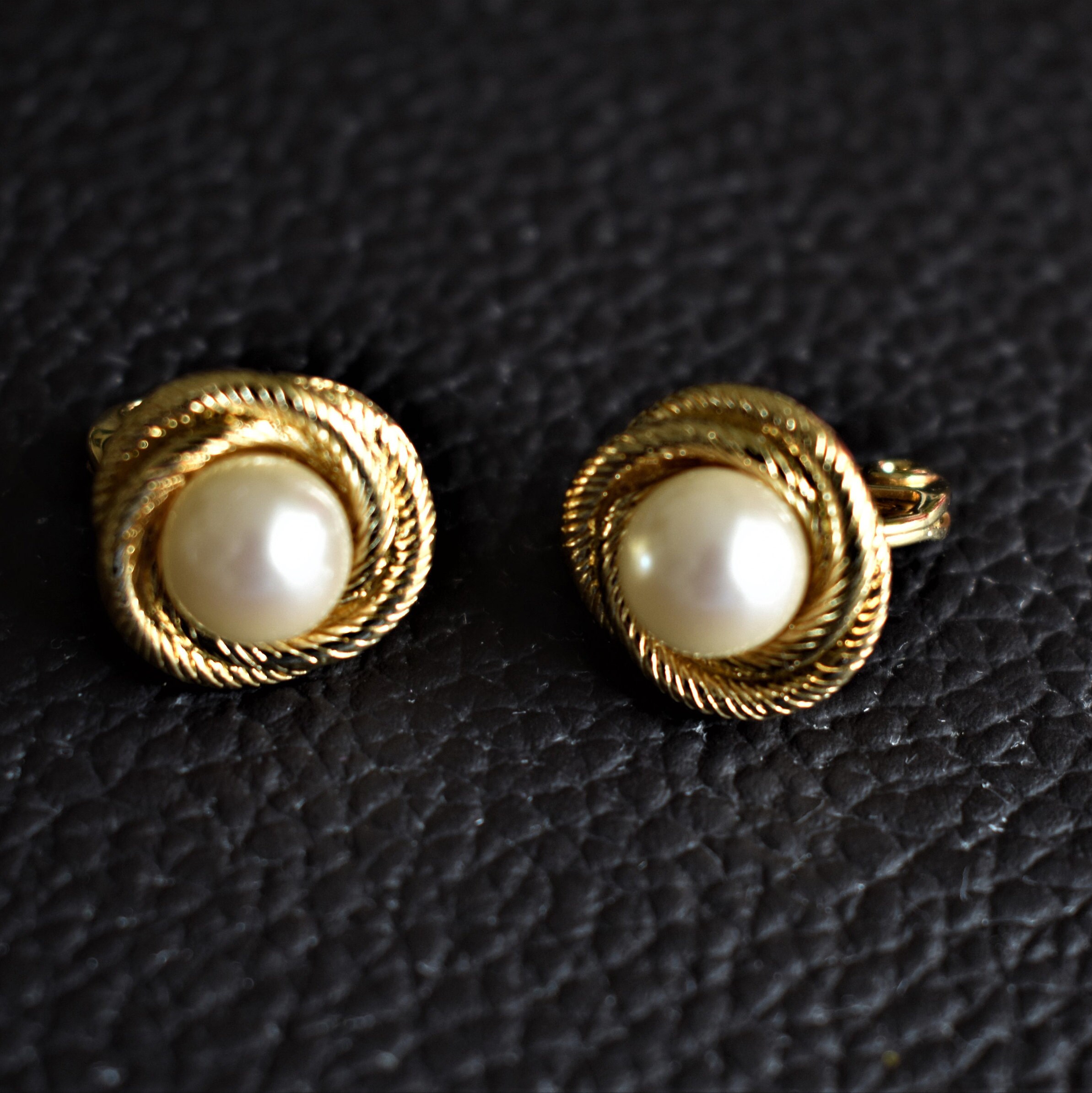 Vintage pearl earrings Gold clip on circle earrings Etsy