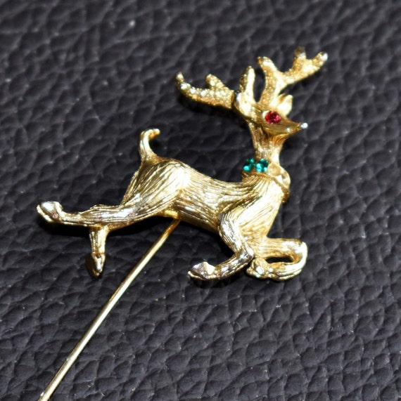 deer with faux pearl tail gold deer pin Christmas brooch deer jewelry reindeer brooch Vintage deer brooch faux pearl deer brooch