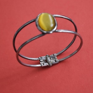 Vintage Open cuff bracelet Silver Gemstone bangle Yellow stone bracelet Healing jewelry Retro jewelry gift for women