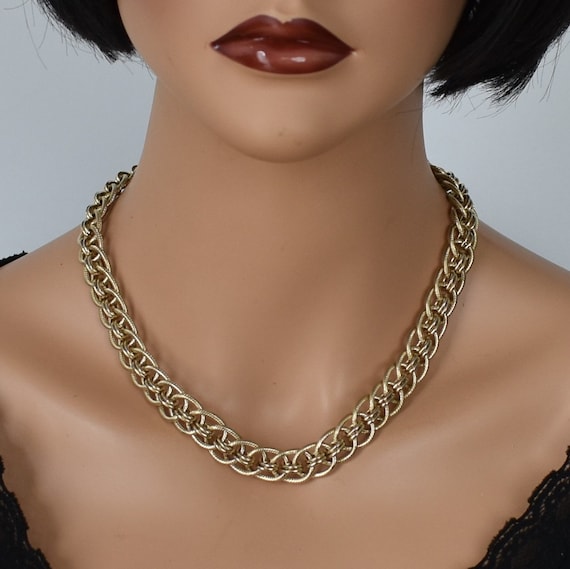 Vintage Chunky Double link statement necklace Gol… - image 2