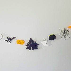 Halloween Banner, Scary Banner, Halloween Decor, Halloween Bunting, Haunted House, Spider Web, Spooky Banner, Mantel Banner, Black Cat Decor