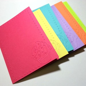 Cupcake Geprägte Karten, Cupcake Blank Cards, Cupcake Karten, Cupcake Dots Karten, Süße Karte, Cupcake Briefpapier, Bäcker Geschenk, GebäckKoch Geschenk