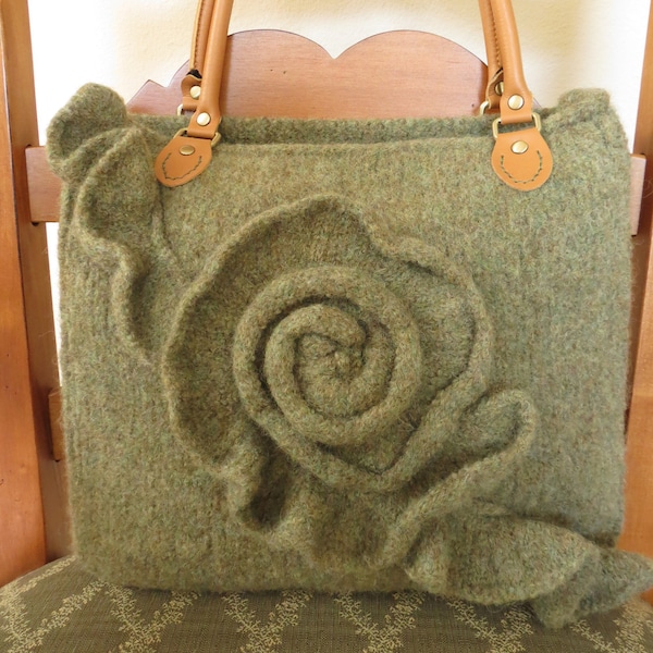 Knit and Felted Purse Pattern, Knit Bag Pattern - Knit Tote Pattern - Knit Purse - Knitting Patterns by Deborah O'Leary - English Only
