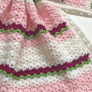 Crochet Baby Blanket Pattern - Striped Baby Blanket Pattern - Easy Crochet Patterns by Deborah O&#39;Leary - English Only