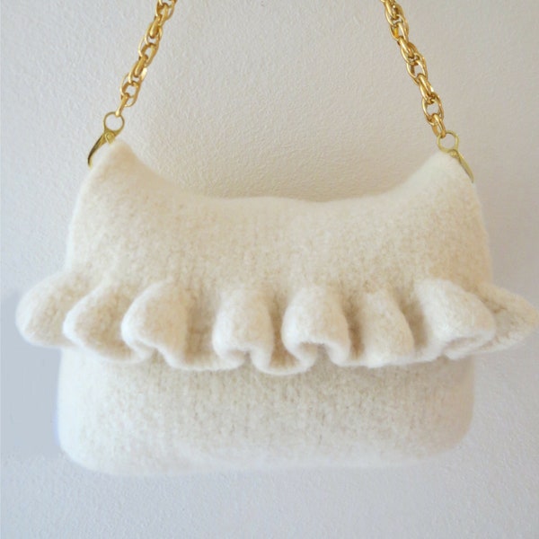 Felted Purse Pattern, Knit Bag Pattern, Felted Purse, Knitted Purse - White Ruffle - Knitting Pattern by Deborah O'Leary - English Only