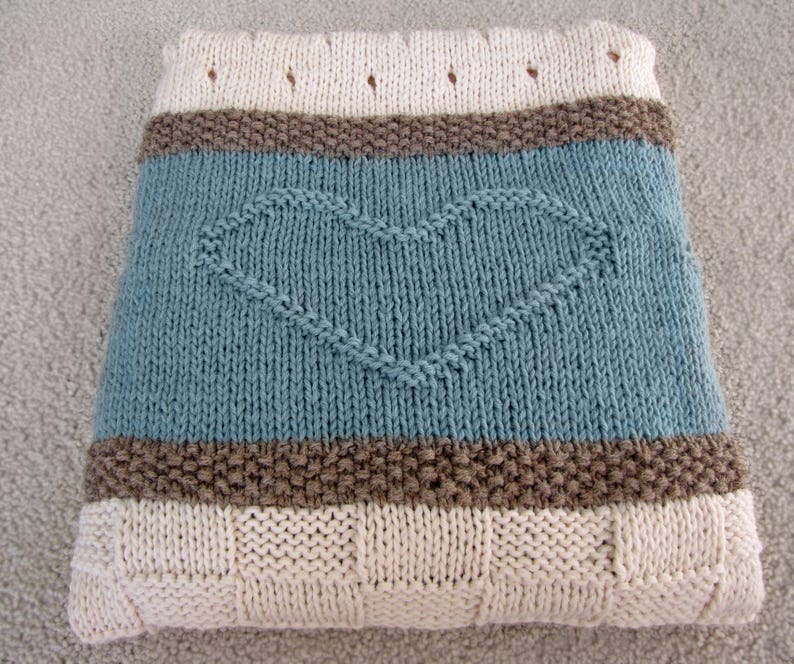 Knit Blanket Pattern, Knit Heart Blanket Easy Knitting Patterns by Deborah O'Leary English Only image 2