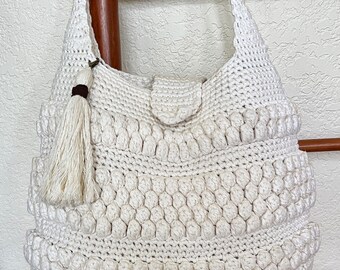 【Garments Fab】Crochet Tassel Mini Bag (IVORY) Buy Handknotted Crochet Fringe Sling Bag - Round, Ivory Online