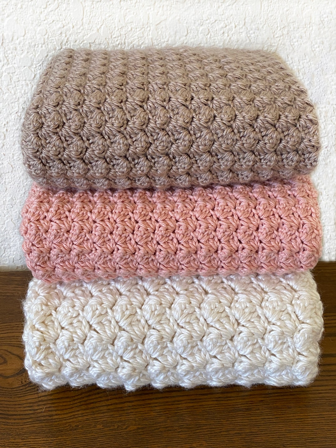 Quick and Chunky Crochet Baby Blanket Pattern - Crafting Each Day