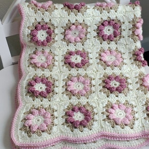 Gehäkelte Babydecke Muster, Häkelmuster Babydecke, Häkelmuster Rose - Blumendecke - Nur Englisch