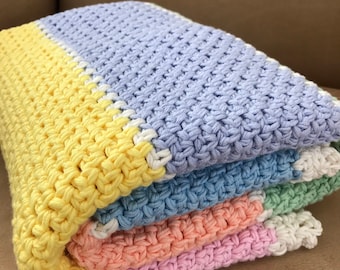 Crochet Baby Blanket Pattern - Chunky Crochet Baby Blanket - Easy Pattern - by Deborah O'Leary Patterns - English Only