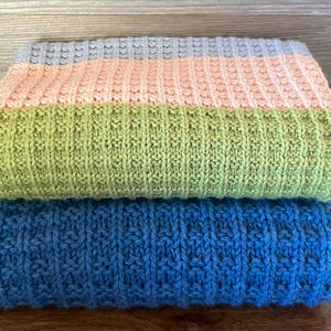 Patrón de manta de bebé tejida con punto gofre - Fácil con hilo DK, Worsted o Chunky (Patrón en PDF)