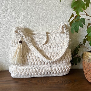 Crochet Purse with Tassel Pattern Easy Crochet Bag Handbag Tote CROCHET PATTERN Crochet Patterns by Deborah O'Leary English Only image 4