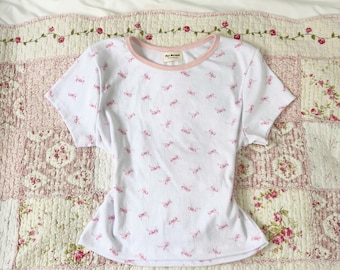Baby-T-Shirt mit verspieltem Schleifenprint, Vintage-Ringer-Shirt, atmungsaktives Baumwoll-Sommertop