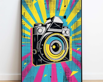 Printbare pop-art afbeelding van een retro camera, kleurrijke vintage muurdecoratie om te downloaden, fotografie decoratie voor thuis of op kantoor